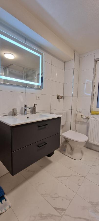 טריברג Waterfalls Apartment 3 מראה חיצוני תמונה